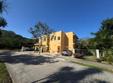 Casa en Venta de 3 habitaciones El Cielo · Hermosa Casa en Residencial con Seguridad y Alberca Privada