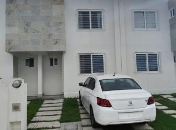 Casa en condominio de 3 habitaciones, El Marqués · Rento Casa en Los Encinos Amueblada Cond Tachira