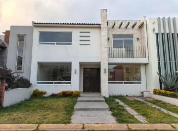 Casa de 3 habitaciones, Toluca · Casa en Venta en Ex Hacienda San José