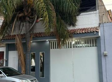 Casa de 4 habitaciones, Tonalá · Amplia y Muy Bonita Casa