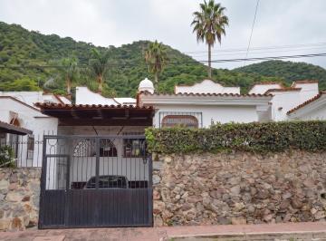 Casa en condominio de 2 habitaciones, Chapala · Casa Amueblada en Zona Alta del Centro de Ajijic