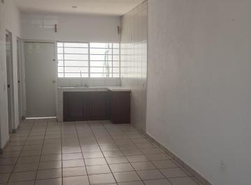 Casa de 2 habitaciones, Encarnación de Díaz · Casa en Venta en Encarnación de Díaz