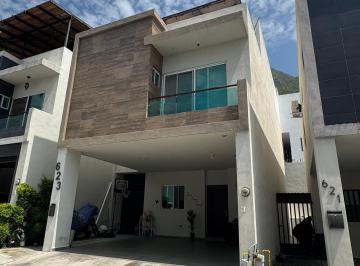 Casa de 4 habitaciones, Monterrey · Casa Privada Paseo del Vergel