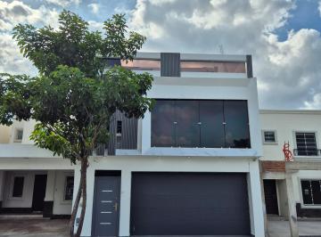 Casa de 3 habitaciones, Culiacán · Casa en Venta Ubicada en Stanza Castilla Privada Avila Zona La Conquista