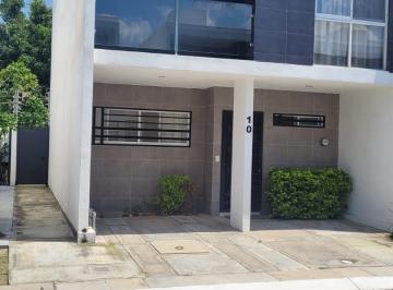 Casa en condominio de 3 habitaciones, Zapopan · Casa en Renta en Coto 3 Hab 2.5 Baños
