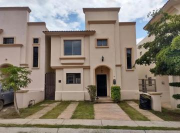 Casa en condominio de 3 habitaciones, Tlajomulco de Zúñiga · Casa en Vfenta