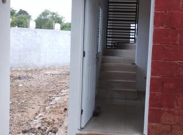 Casa de 2 habitaciones, Mérida · Renta Casa 2 Plantas en Diamente Pasesos de Opichen