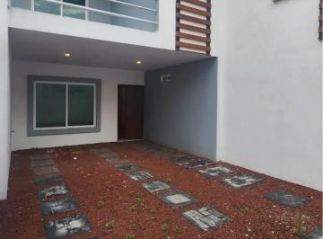 Casa de 4 habitaciones, Apizaco · Rento Bonita Casa Nueva
