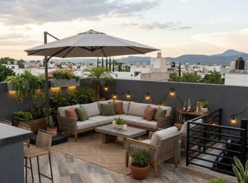 Casa de 3 habitaciones, León · Casa en Venta Remodelada y Roof