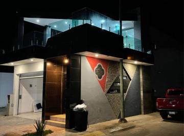 Casa en condominio de 4 habitaciones, Culiacán · Casa Estilo Penthouse de Lujo