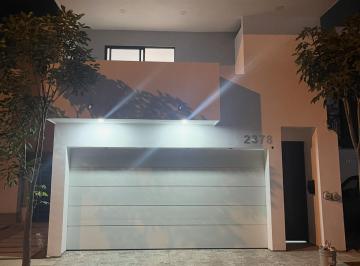 Casa de 3 habitaciones, Culiacán · Se Renta Casa en Portabelo