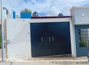 Casa de 2 habitaciones, Morelia · Casa 1 Planta 2 Recamaras Fracc. Hacienda Ciprés