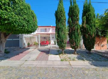 cochera · Venta de Casa en Arcos de Guadalupe, Zapopan, Jal.