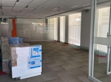 Local comercial de 1 habitación, Quito · Pradera Av República Arrieno Local/oficina Comerc. 131 m², Pb. Excelente Ubicac. Ión, Parqueo Frontal