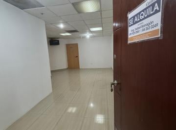Oficina comercial , Guayaquil · Vendo. Oficina 58 m² en Edificio World Trade Center con Divisiones