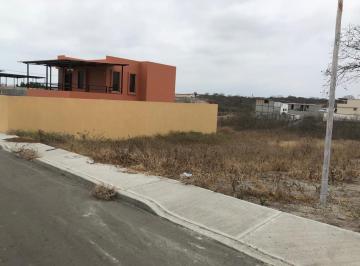 Terreno / Lote , Manta · Un Lote de Terreno en Venta en La Urbanizacion Mantazul