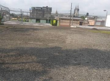 Local comercial de 1 habitación, Santo Domingo · Vía Chone y Cortéz, Junto Aki, Rento Local Comercial 200 m² Contruc. 1650 m² de Terreno, Concesionari