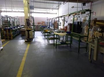Edificio-Hotel-Fabrica , Quito · Carcelén Industrial I3, Vendo Edif. 1800 m² Constr. 2650 m² Terre. Bodega 700 m². Infraestructura Lista