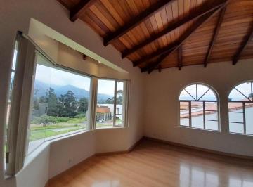Casa de 3 habitaciones, Quito · Rento Linda Casa Sector La Morita
