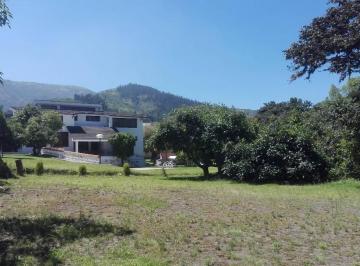 Hacienda-Quinta de 7 habitaciones, Quito · Vendo Quinta con 5460 m² de Terreno en La Av Intervalles