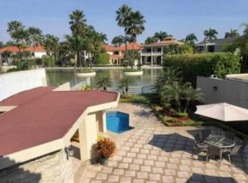 Casa de 4 habitaciones Venta USD 585.000 · Samborondon Urb. Lago Sol Casa Al Lago en Venta
