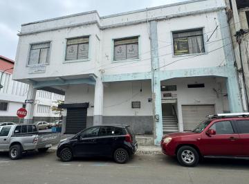 Local comercial de 2 habitaciones, Manta · Local Comercial en Calle 13 y Av 6