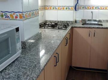 AMPLIA COCINA · Suite Amoblada Sector La Paz Whimper