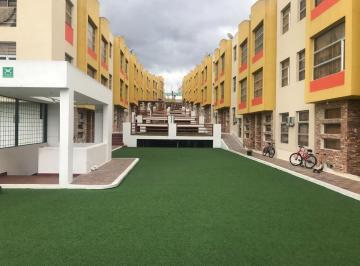 Departamento de 3 habitaciones, Quito · Hermoso Duplex! por Estrenar