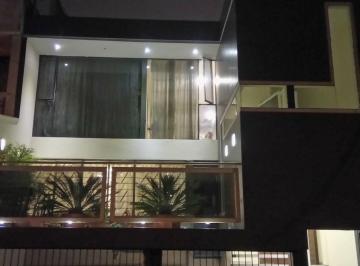 Casa · 480m² · 13 Habitaciones · 2 Estacionamientos · Venta Casa Rentera en La Rumiñahi, 4 Dptos y 3 Suites. $250.000
