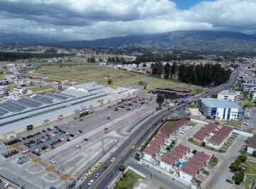 Terreno / Lote · 2771m² · Terreno en Venta en Urb. Business Center, Riobamba