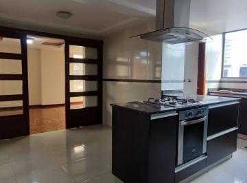 Departamento de 3 habitaciones, Quito · H/ Quicentro! Espectacular Departamento en Renta. 200 m²