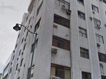 Edificio-Hotel-Fabrica de 7 habitaciones, Guayaquil · Edificio Comercial en Venta 4000 m² - Centro de Guayaquil