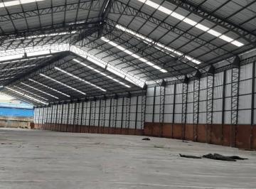 Bodega-Galpón , Guayaquil · Alquilo Excelente Bodega Industrial Via a Daule