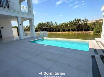Casa de 4 habitaciones, Guayaquil · Al Lago Estrena Casa de Lujo Urb. Aires de Batan (Ascensor)