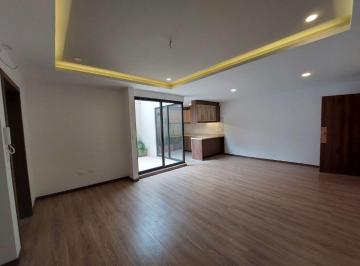 Suite de 1 habitación, Quito · Suit de Venta por La Universidad Catolica con Patio