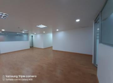 Oficina comercial de 1 habitación, Quito · Republica Salvador 200 m² Linda Oficina Arriendo