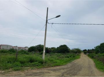 Terreno / Lote , Manta · Terreno de Venta en Jaramijó Sector Sur Pz