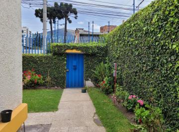 Casa · 360m² · 4 Habitaciones · 4 Estacionamientos · Vendo Casa Adaptada Para Oficinas, Sector Colegio Militar