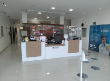 Casa de 15 habitaciones, Guayaquil · Se Vende Propiedad en Urdesa Central