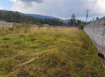 Terreno / Lote , Quito · Terreno Esquinero 1.030 m² - con Cerramiento - La Salle - Conocoto