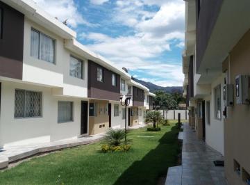 Casa de 3 habitaciones, Quito · Rento Casa de 100 m² Dentro de Conjunto, Sector Villa Vega