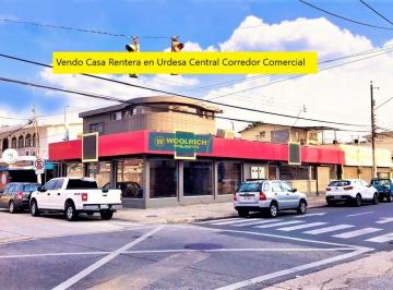 Casa de 5 habitaciones, Guayaquil · Vendo Casa Rentera en Urdesa Central Corredor Comercial
