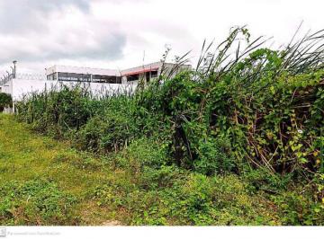 Terreno / Lote · 500m² · Terreno en Venta en Sector Castelnuovo, Parroquia Atacames Esmeraldas.