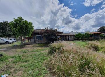 Terreno / Lote · 244m² · 3 Habitaciones · 20 Estacionamientos · Venta Terreno en Tumbaco Sector Santa Rosa Calle Areluo Dávila Cajas y Antonio Solano de La Sala