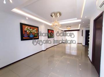 Casa de 3 habitaciones, Guayaquil · Frente Al Dorado, San Sebastian Rento Casa con 3 Hab, Patio, Splits, Cortinas y Garaje