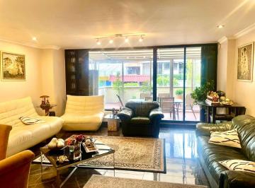 Departamento de 3 habitaciones, Quito · Lindo Departamento de Primera Calle Bossano, Hermosa Terraza con Pérgola, 3 Dorm.