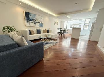 Suite de 1 habitación, Quito · Hermosa Suite Amoblada en Av República del Salvador