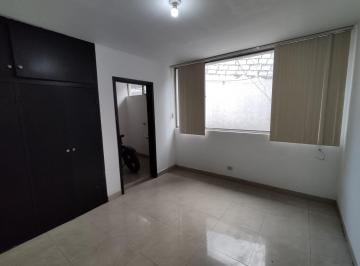 Oficina comercial de 1 habitación, Quito · C/ 6 de Diciembre, Oficina de 20 m² en Arriendo, Sector La Paz