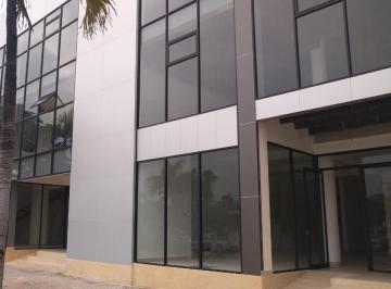 Local comercial , Guayaquil · Venta/alquiler Local 550.97 m² - en Plaza Comercial, Urdesa Central