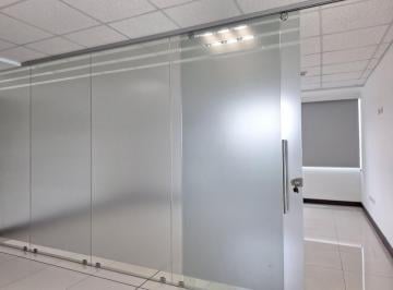 Oficina comercial de 6 habitaciones, Quito · Oficina Corporativa de Lujo 285 m² Av 12 de Octubre